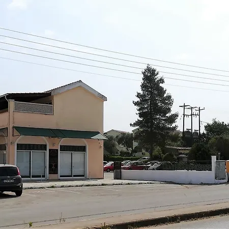 Helion Flats * Corfu (city)